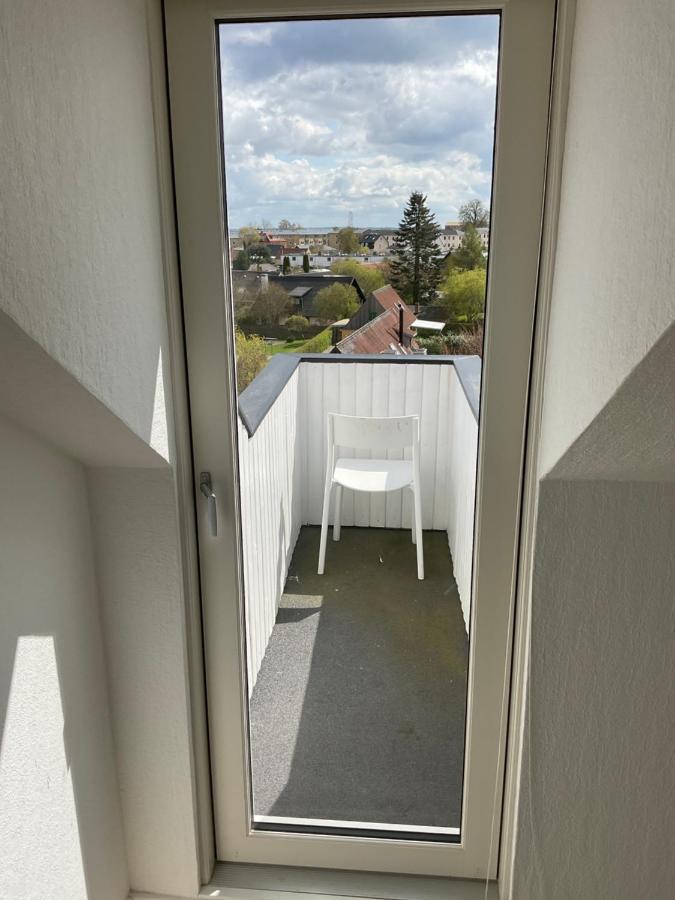Stor Lys Med Terrasse Og Altan Lejlighed